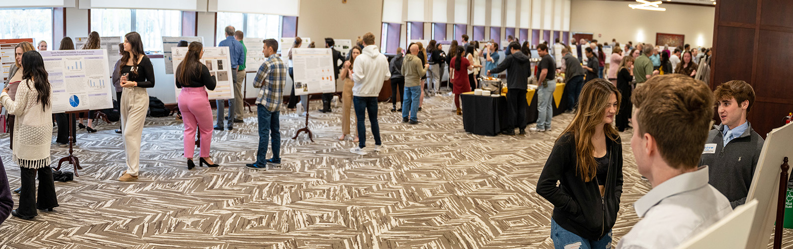 A panoramic view of participants, projects and visitors at the 2023 Expo.