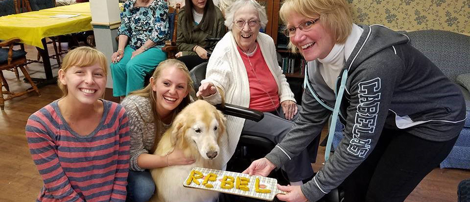 Student volunteers at an assisted living facility