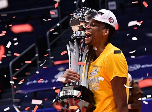 Osun with the A10 trophy