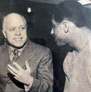 Bob Davies interviews Bob Lanier in 1970. Bob Davies interviews Bob Lanier in 1970.