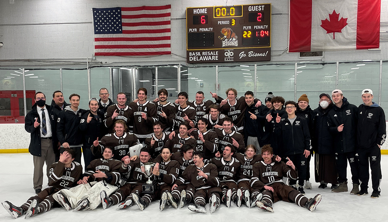 2022 UNYCHL champion Bonnies