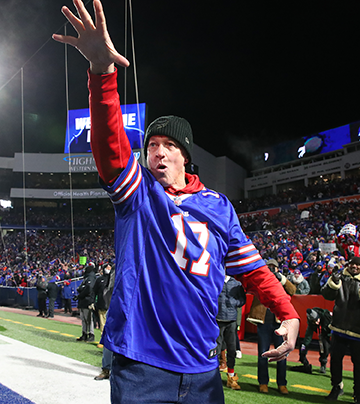 Jim Kelly mic drop 